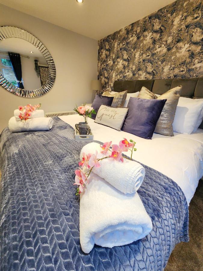 Studio Apartment The Den Colnbrook Luaran gambar