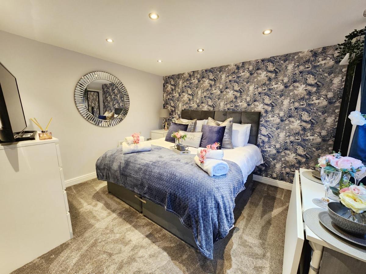 Studio Apartment The Den Colnbrook Luaran gambar